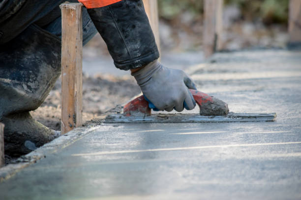 Best Affordable Concrete Contractor  in Ecru, MS